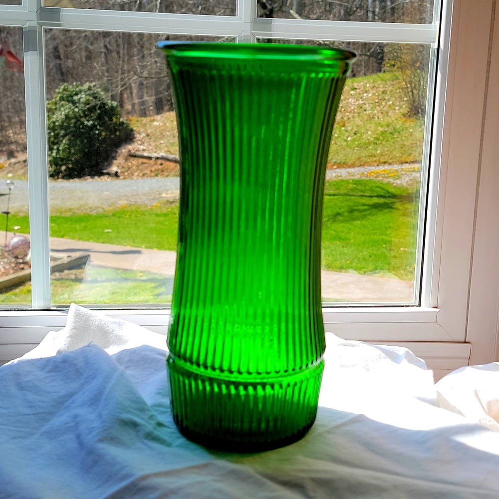 Hoosier Glass green vase